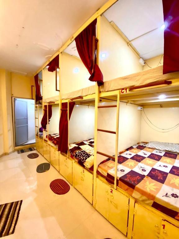 Namo Guest House Only For Indians Варанаси Экстерьер фото
