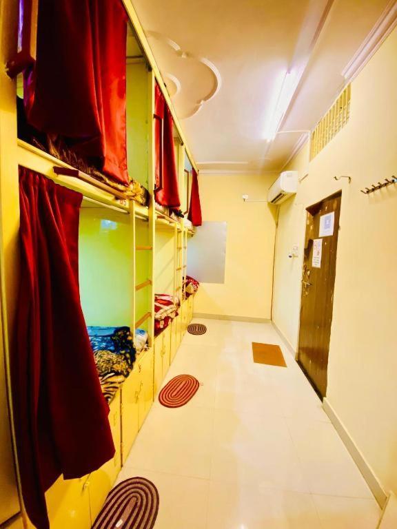 Namo Guest House Only For Indians Варанаси Экстерьер фото